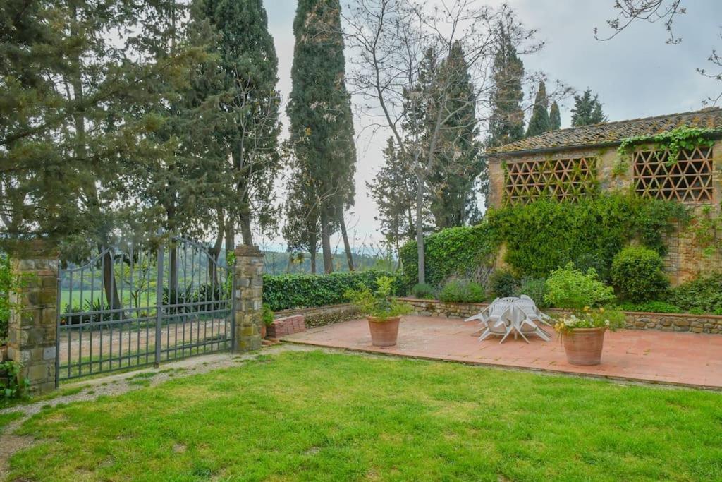 Appartamento Con Vista Panoramica In Chianti San Donnino  Dış mekan fotoğraf